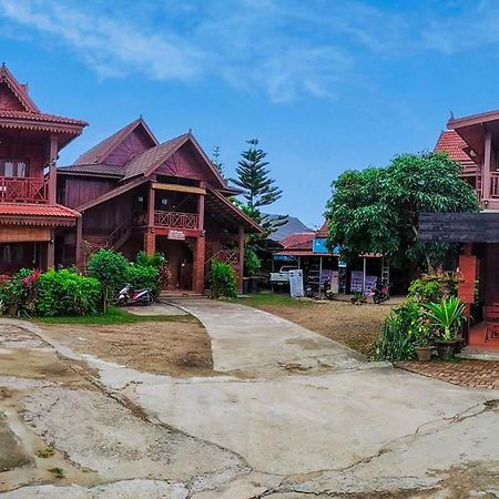 Zuela Guesthouse لوانغ نامثا المظهر الخارجي الصورة